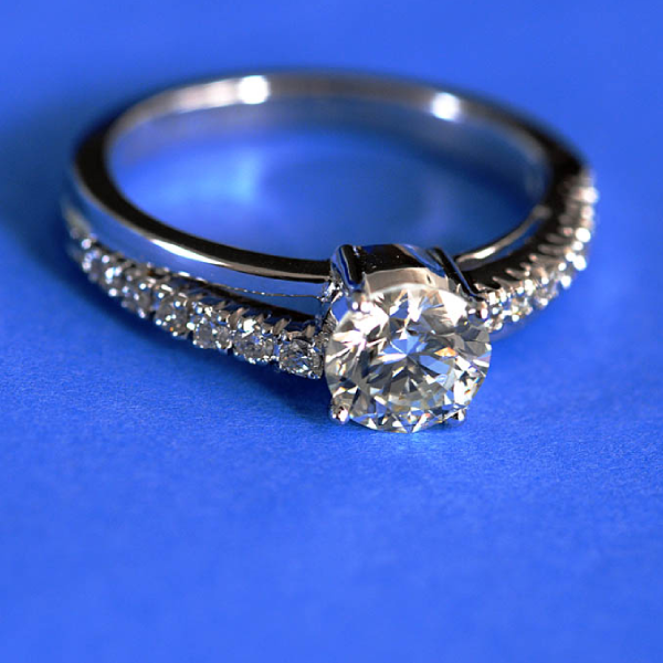 Diamond_ring_by_Koshyk